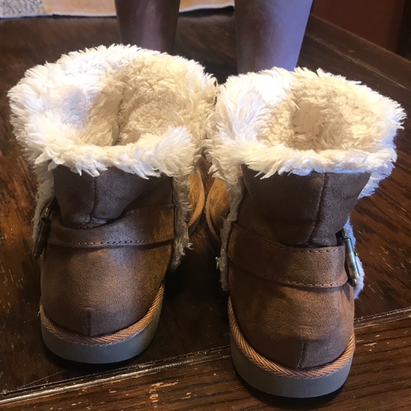 SALE! Womens SIZE 6 Ankle Booties 9 1/2” SO brand - Picture 7 of 8